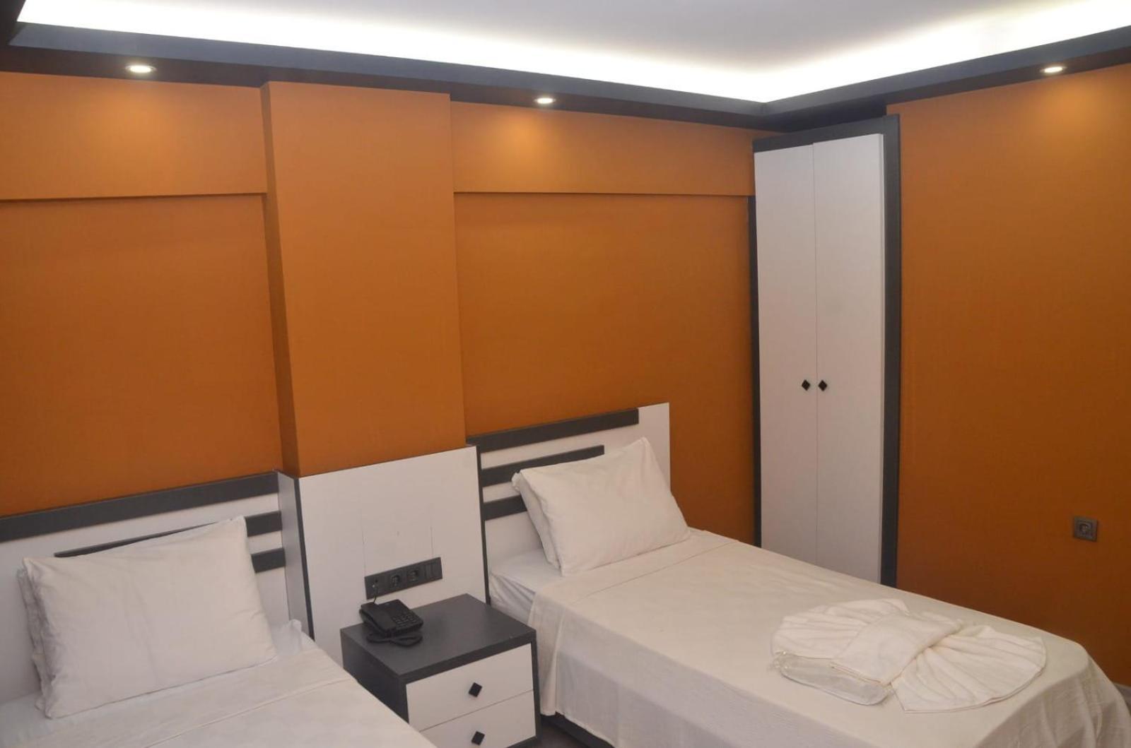 Grand Ayhan *